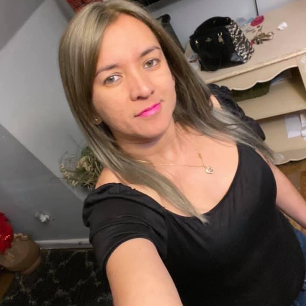 Meet your Posher, Eliza